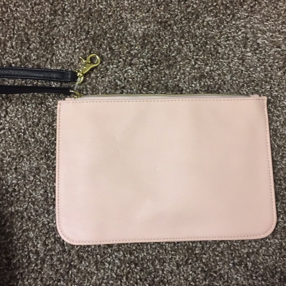 Betsy Johnson pouch new - Picture 1 of 2